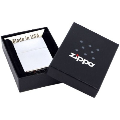 Зажигалка Zippo Classic High Polish, серебристая от martvrn.ru